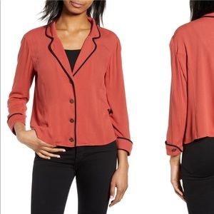Women’s BP contrast piped shirt- New with tags!!
